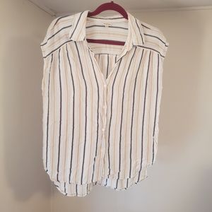 Max Studio Button Down Sleeveless Top Large